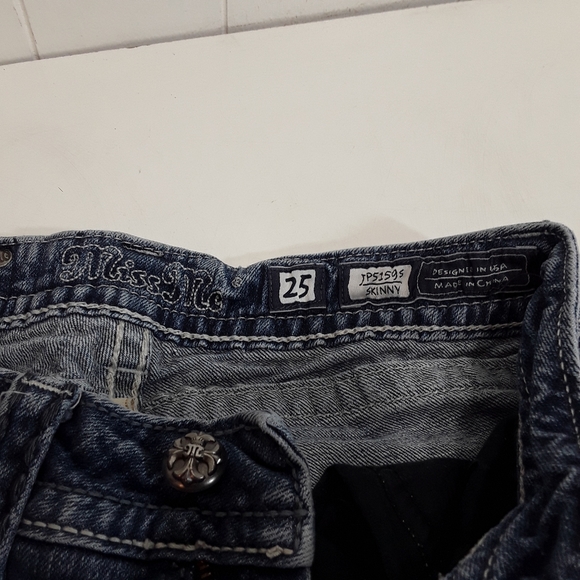 Miss Me cross rhinestone embellished skinny jeans size 25 - Picture 3 of 6